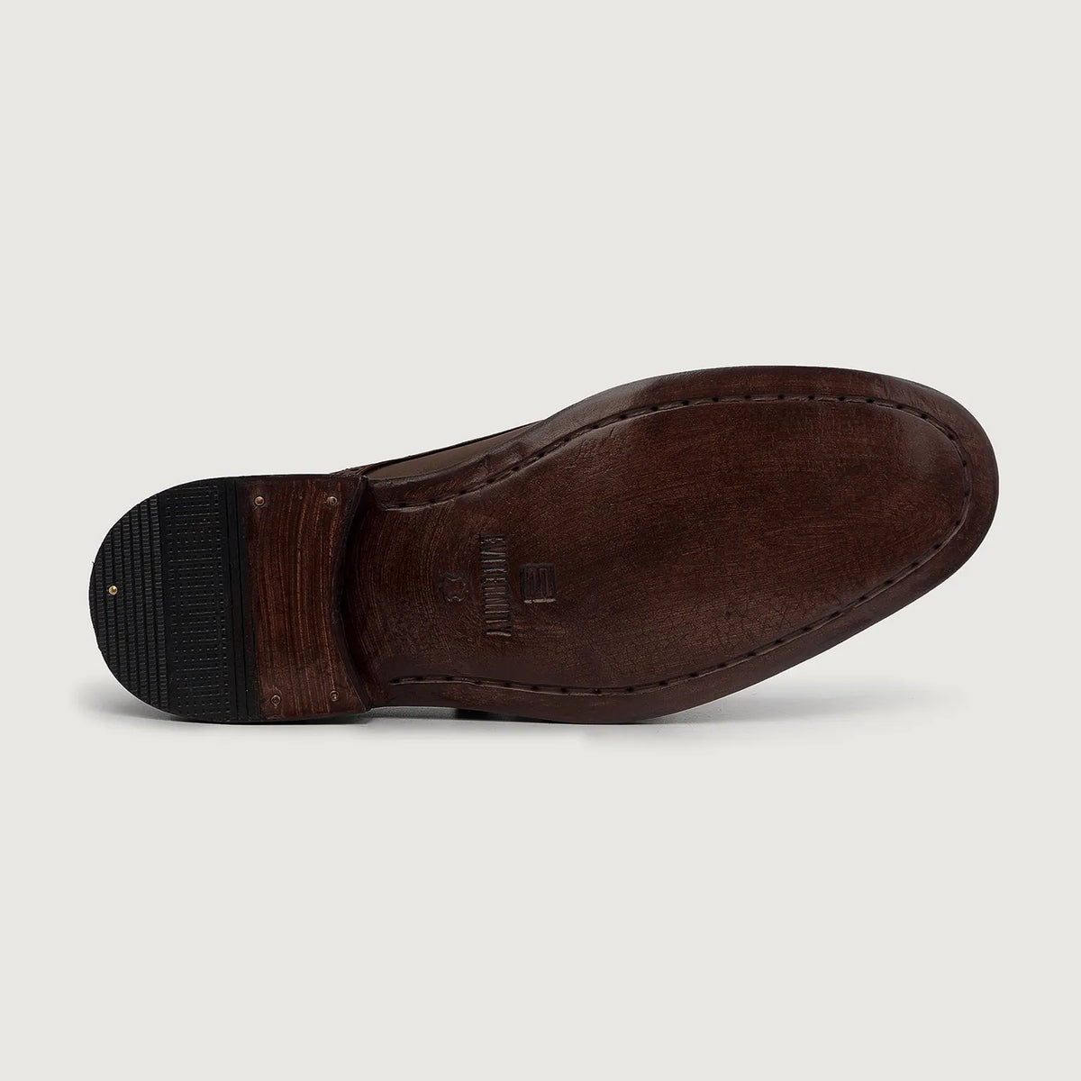 Cushioned Leather Insole & Ergonomic Arch Support Construction Detail