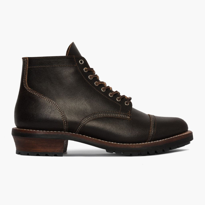 Classic Full-Grain leather Boots - Goodyear Welt Construction & Front Toe Box Detail
