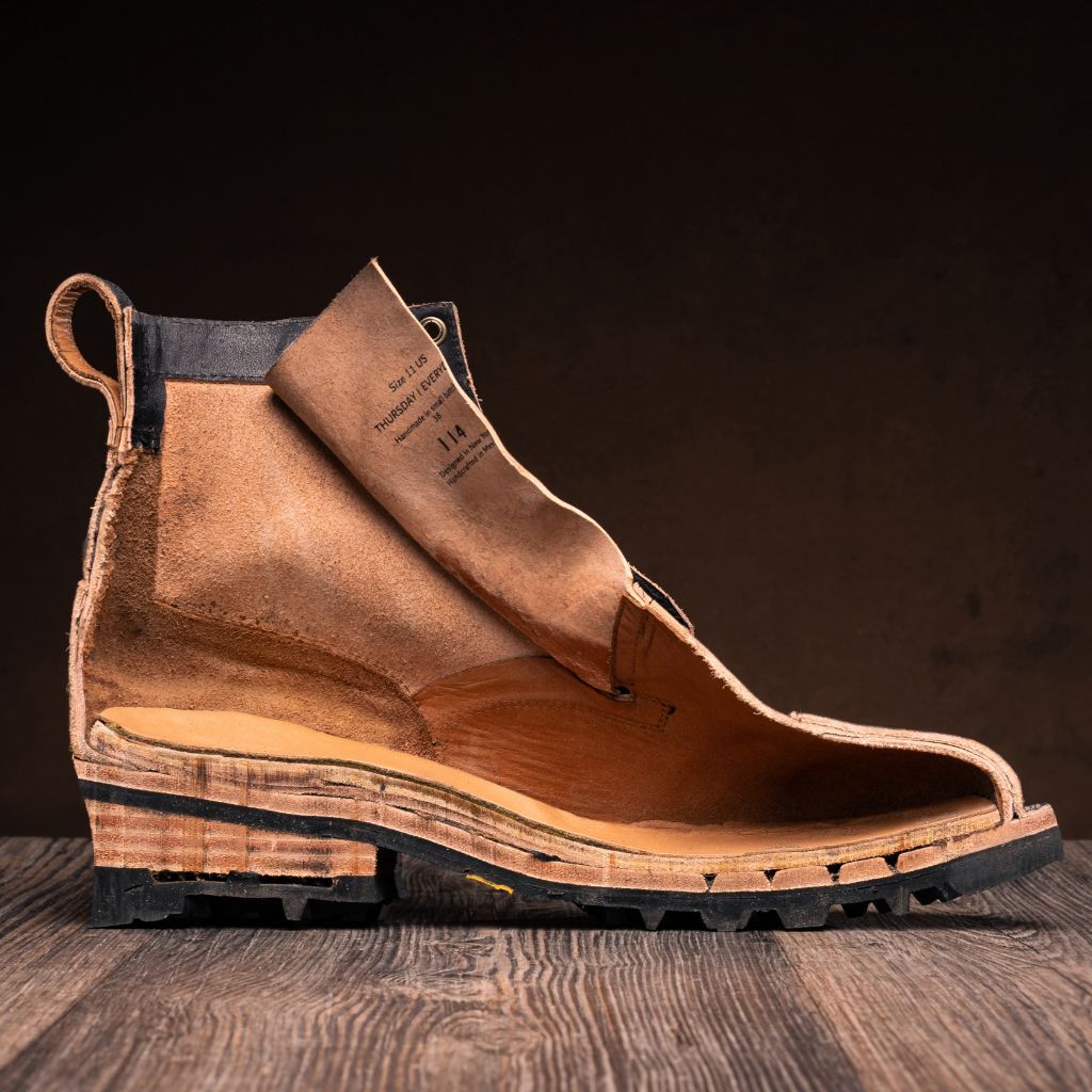 High-Traction Rubber Outsole & Lug Tread Pattern on Challenger Sesame Double Shot أحذية بوت جلدية رجالي