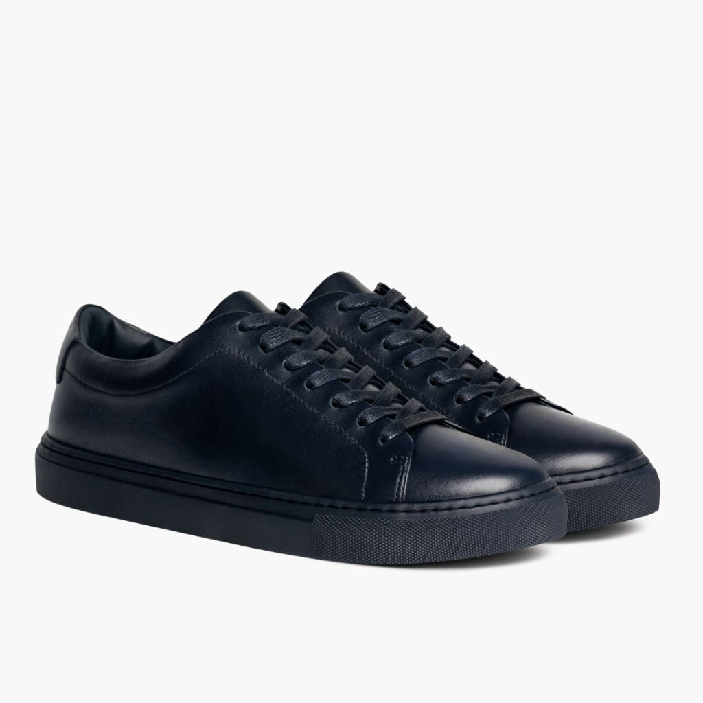 Encore Navy Leather Sneakers in Navy Full-Grain Leather - عرض جانبي | شراء أونلاين عبر المتجر الرسمي