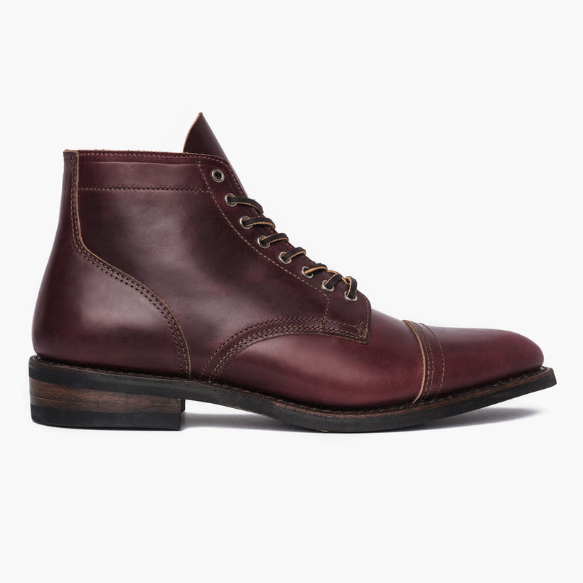 Classic Full-Grain leather Boots - Goodyear Welt Construction & Front Toe Box Detail