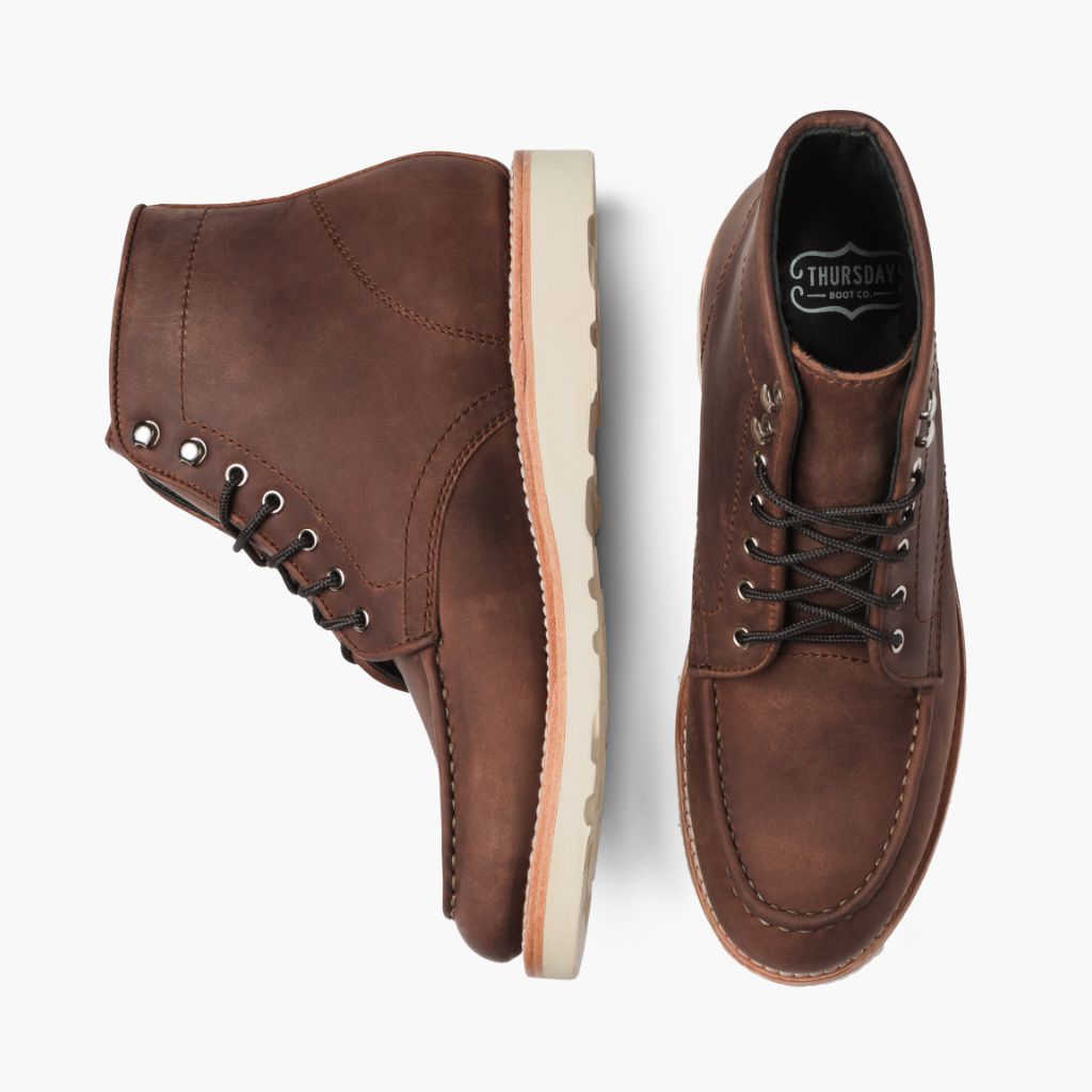 High-Traction Rubber Outsole & Lug Tread Pattern on Diplomat Arizona Adobe أحذية بوت جلدية رجالي