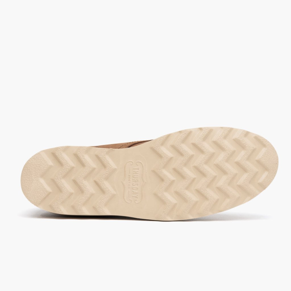 High-Traction Rubber Outsole & Lug Tread Pattern on Diplomat Pebble أحذية بوت جلدية نسائي