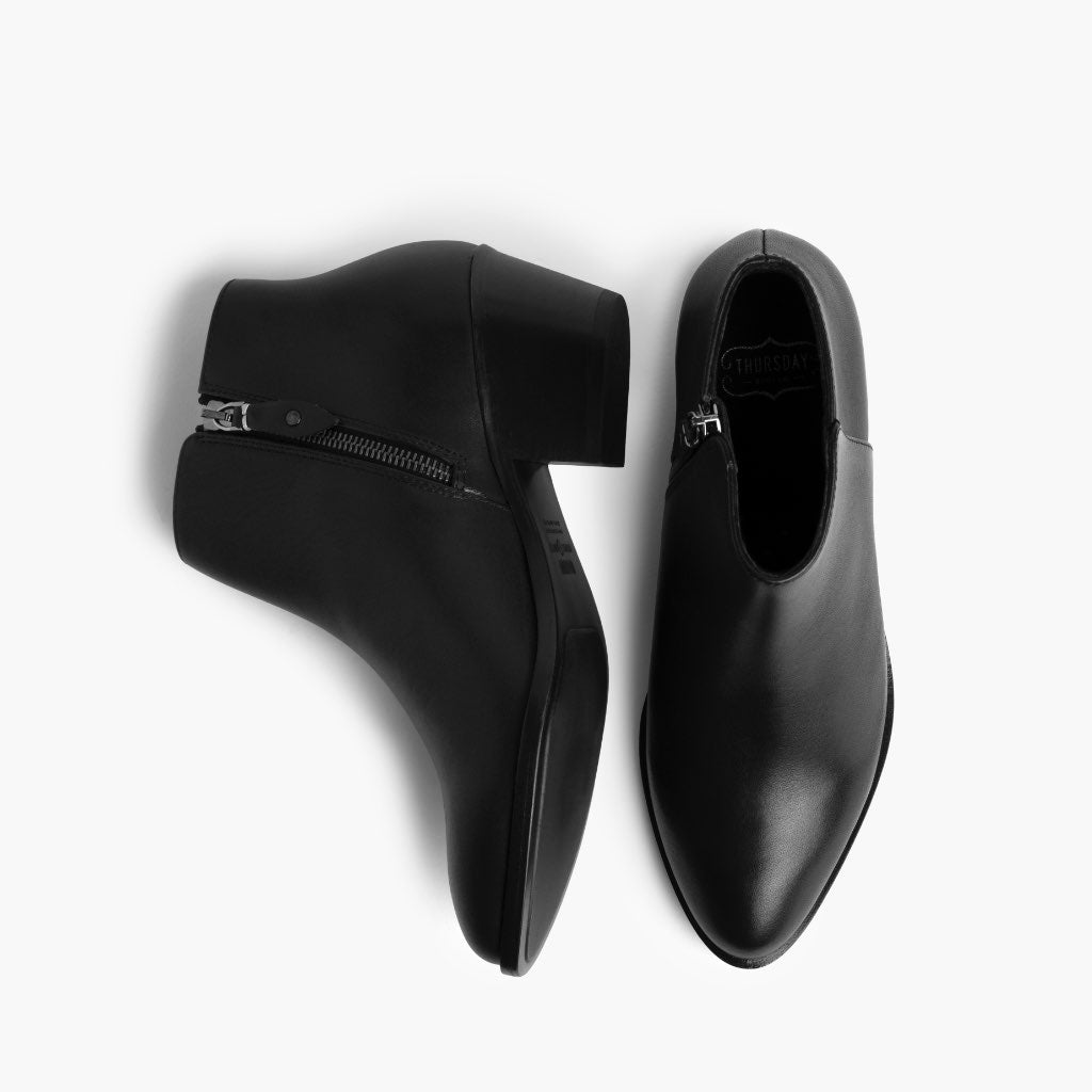 High-Traction Rubber Outsole & Lug Tread Pattern on Downtown أسود أحذية بوت جلدية نسائي