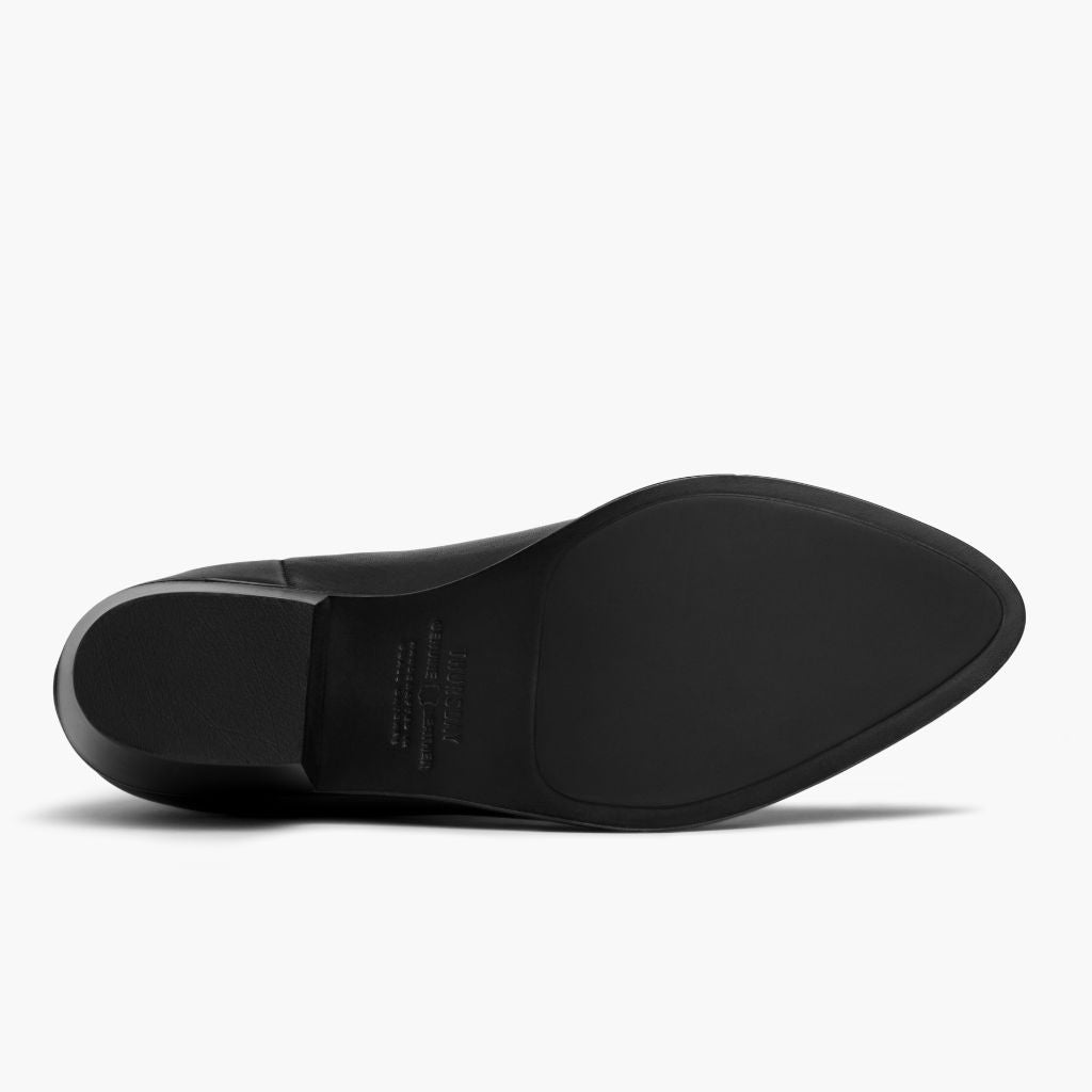 High-Traction Rubber Outsole & Lug Tread Pattern on Dreamer Bootie أسود أحذية بوت جلدية نسائي