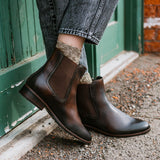 Authentic Full-Grain Leather Grain Depth & Pull-Up Patina Texture Detail