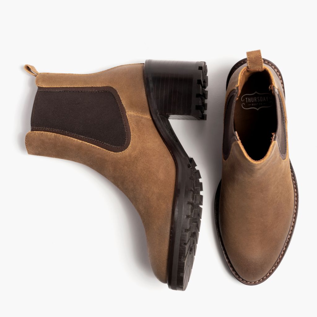 High-Traction Rubber Outsole & Lug Tread Pattern on Knockout Safari أحذية بوت جلدية نسائي