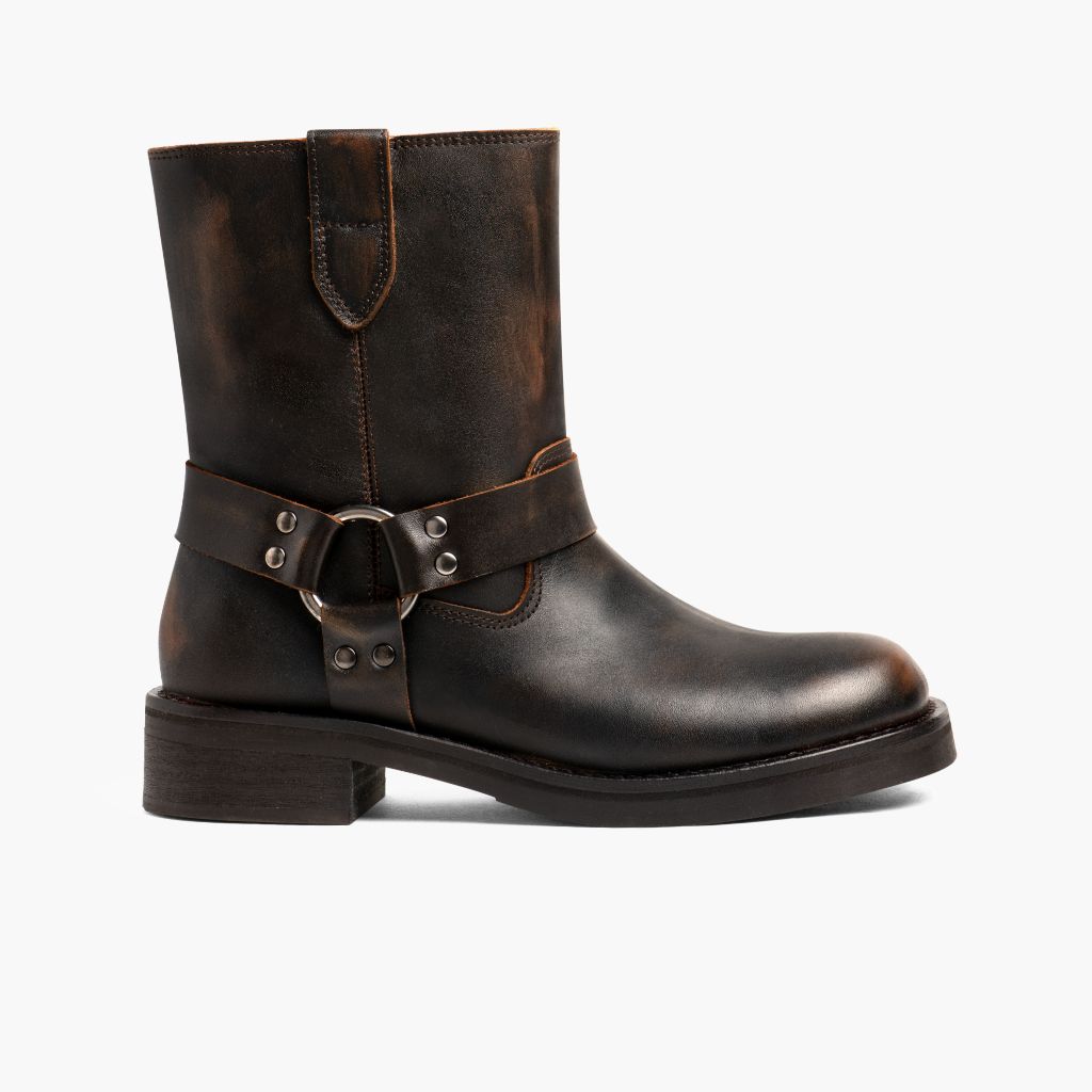 Outlaw Vintage بني أحذية بوت جلدية نسائي in Vintage Brown Full-Grain Leather - عرض جانبي | شراء أونلاين عبر المتجر الرسمي