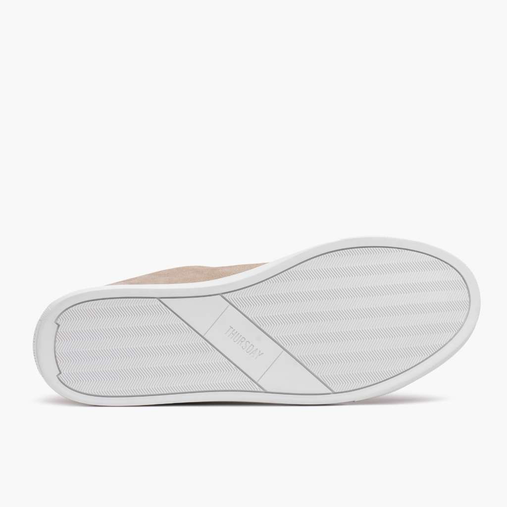 High-Traction Rubber Outsole & Lug Tread Pattern on Premier Low Top Latte سنيكرز جلدي كاجوال نسائي