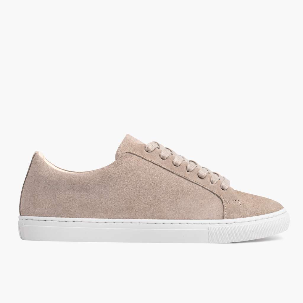 Classic Full-Grain leather Sneakers - بناء غوديير ويلت المتين وتفاصيل مقدمة الحذاء