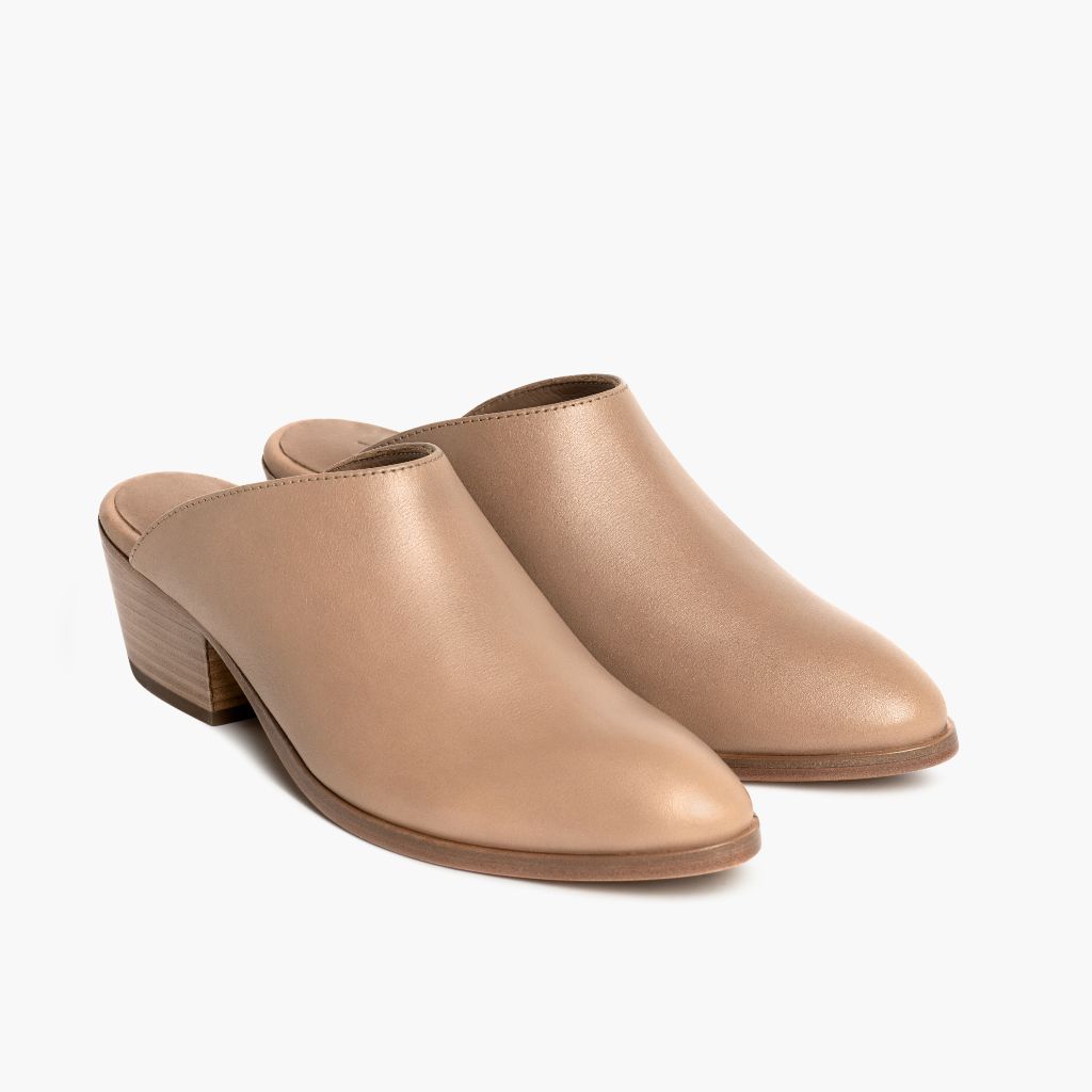 Breeze Milk Coffee أحذية بوت جلدية نسائي in Classic Full-Grain Leather - عرض جانبي | شراء أونلاين عبر المتجر الرسمي
