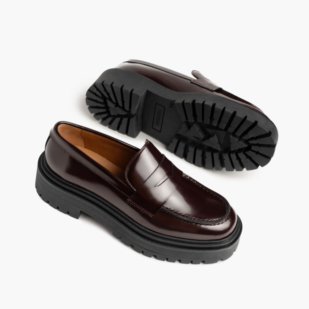 High-Traction Rubber Outsole & Lug Tread Pattern on Penny Platform بورجوندي أحذية بوت جلدية نسائي