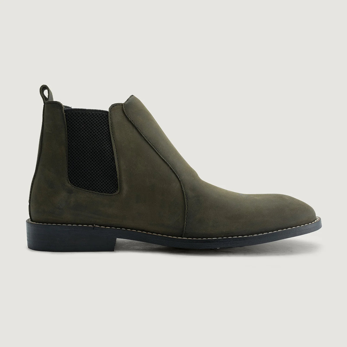 Olive Full-Grain leather Boots - بناء غوديير ويلت المتين وتفاصيل مقدمة الحذاء