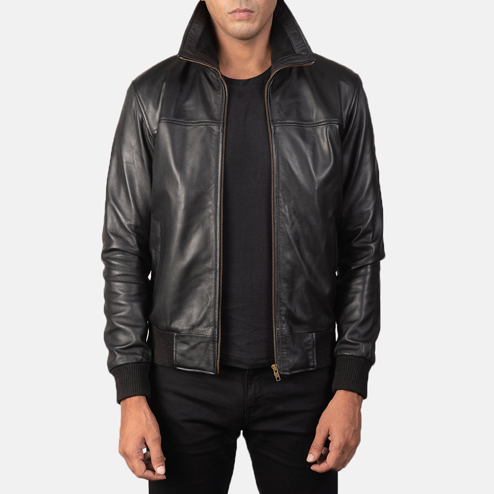 Men's Air Rolf أسود جاكيت بومبر جلد رجالي in Black Sheepskin Leather - Front Profile View &amp; Tailored Silhouette | Buy Online