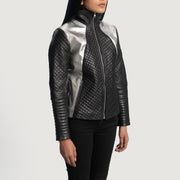 
Black Sheepskin Leather Biker Jacket - عرض خلفي يوضح تفصيل الأكتاف المتقن والحاشية النظيفة