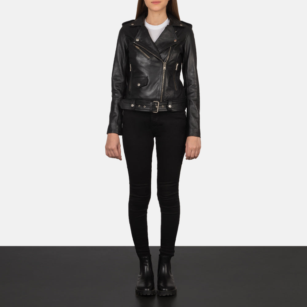 Women's Alison أسود جاكيت بايكر جلد نسائي - Lateral Side Profile View Showing Sleeve Cut &amp; Athletic Taper Fit