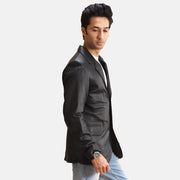 
Black Sheepskin leather Blazer - عرض خلفي يوضح تفصيل الأكتاف المتقن والحاشية النظيفة