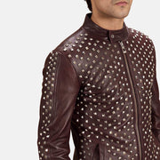 Close-Up Detail of Band with snap button &amp; Zipper Hardware on Blix Bono عنابي جاكيت بايكر جلد رجالي