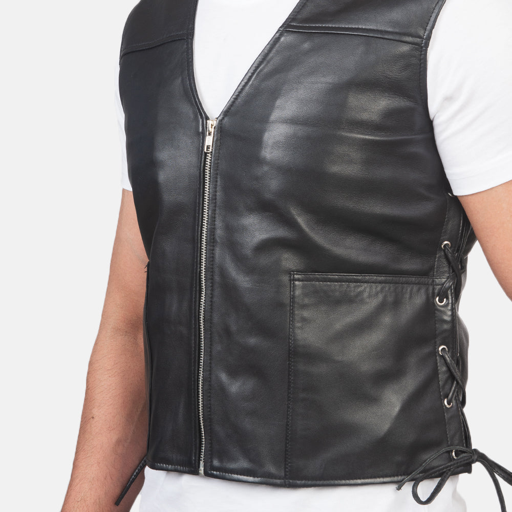 
عرض البطانة الداخلية Showing Quilted Polyester Lining & جيبان داخليان عمليان
