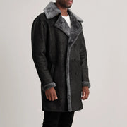 
Charles معطف جلد فاخر بني Shearling معطف جلد فاخر رجالي - عرض خلفي يوضح تفصيل الأكتاف المتقن والحاشية النظيفة