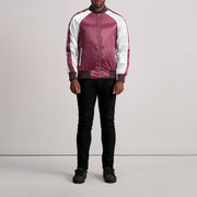 
تفاصيل مقربة of Varsity & Zipper Hardware on Clarke عنابي Varsity جاكيت جلد رجالي