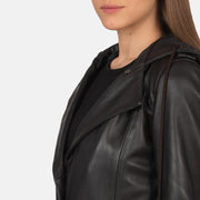 
عرض البطانة الداخلية Showing Quilted Polyester Lining & جيبان داخليان عمليان