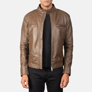 Gatsby Mocha جاكيت بايكر جلد رجالي in Dark Brown Sheepskin Leather - Front Profile View &amp; Tailored Silhouette | Buy Online