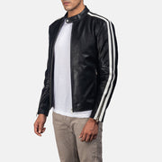 Black &amp; White Cowhide Leather Biker Jacket - عرض خلفي يوضح تفصيل الأكتاف وحاشية السترة المتقنة
