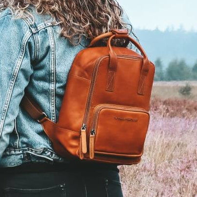 Bellary Full-Grain Leather Backpack نسائي – alternate product view 2