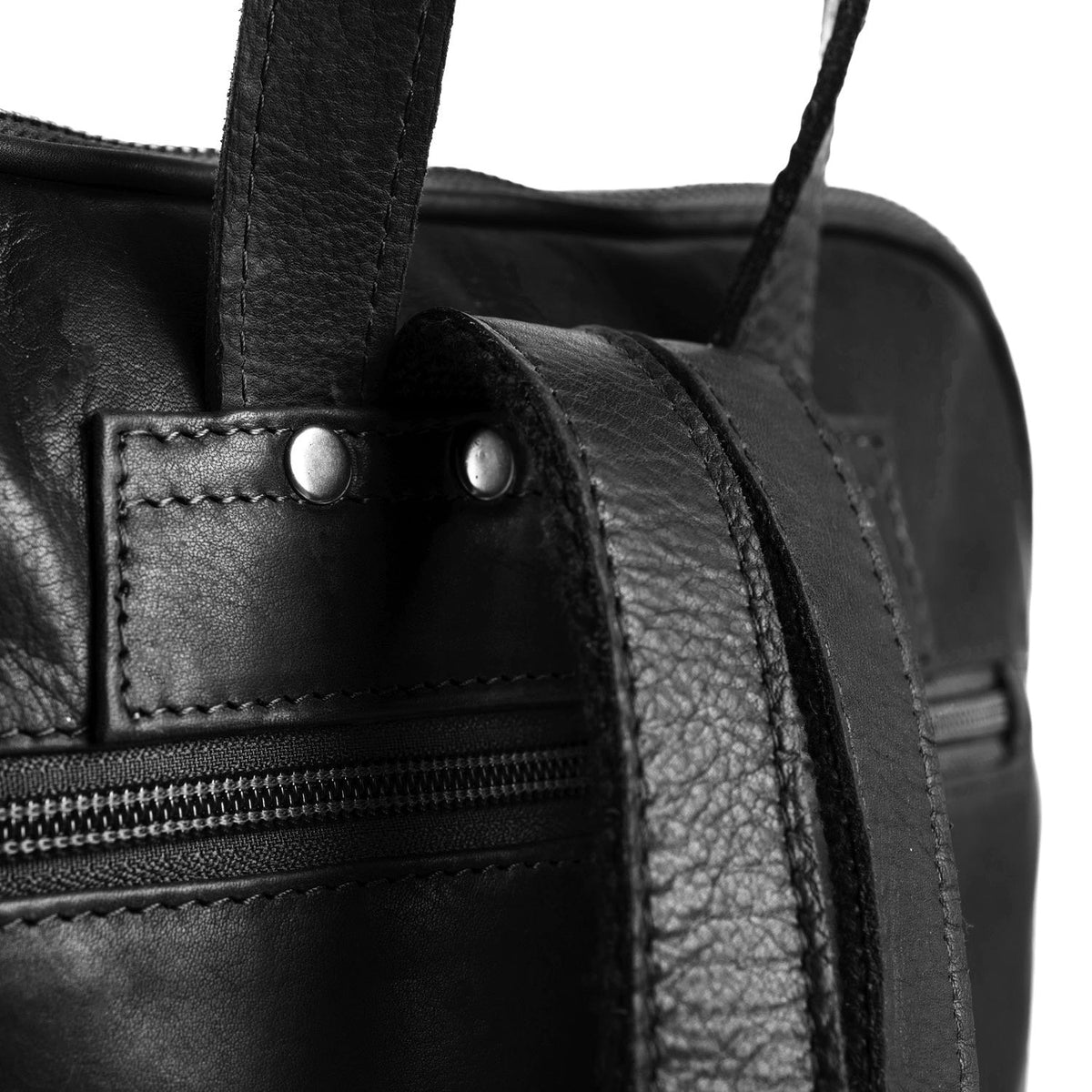 Solid Antique Brass Hardware &amp; Heavy-Duty Dual Zipper Detail on Naomi Full-Grain Leather Backpack نسائي