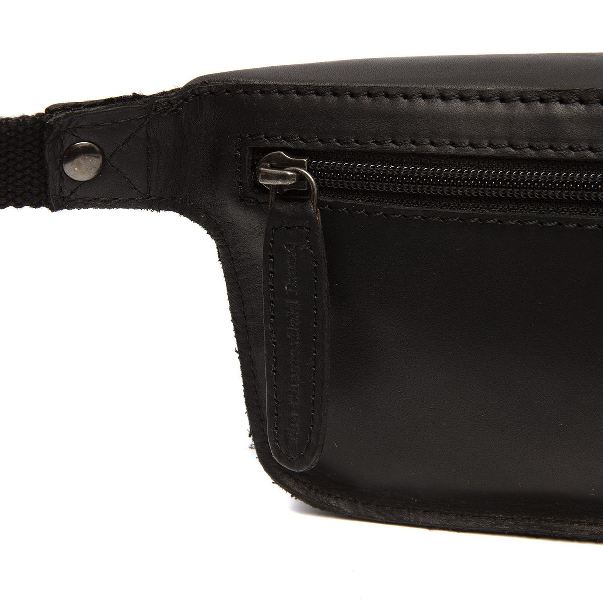 Solid Antique Brass Hardware &amp; Heavy-Duty Dual Zipper Detail on Toronto Full-Grain Leather Belt Bag نسائي