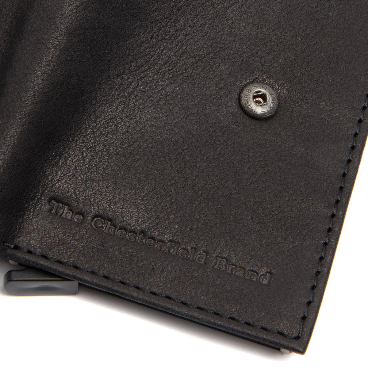 
Solid Antique Brass Hardware & Heavy-Duty Dual Zipper Detail on Torola جلد طبيعي فل جرين حافظة بطاقات