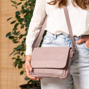 
Everyday Carry Perspective Showing Ergonomic Grab Handle & Strap Comfort