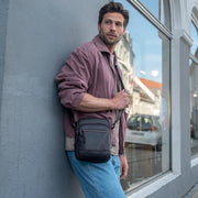 Birmingham Full-Grain Leather Crossbody Bag رجالي – alternate product view 3