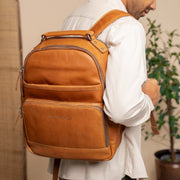 Austin Full-Grain Leather Laptop Backpack نسائي – alternate product view 2