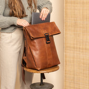 Savona Full-Grain Leather Laptop Backpack نسائي – alternate product view 3