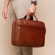 Iseo Full-Grain Leather Laptop Bag رجالي – alternate product view 3