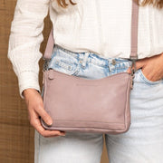 Irving Full-Grain Leather Shoulder Bag نسائي – alternate product view 2