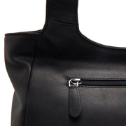 Tofino Full-Grain Leather Shoulder Bag نسائي - Structured Side Profile Showing Gusset Depth &amp; Expansion Capacity