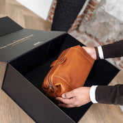 Vince Full-Grain Leather Toiletry Bag نسائي – alternate product view 2