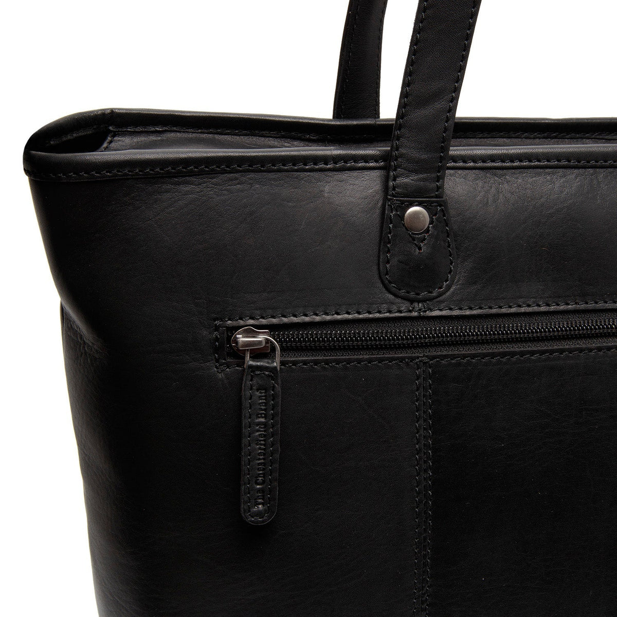 100% Full-Grain Wax Pull-Up 100% Full-Grain Leather Grain Texture &amp; Handcrafted Patina Detail