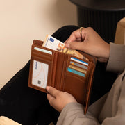 Ascot Full-Grain Leather Wallet نسائي – alternate product view 3