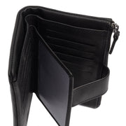 
Solid Antique Brass Hardware & Heavy-Duty Dual Zipper Detail on Landau محفظة جلدية فاخرة