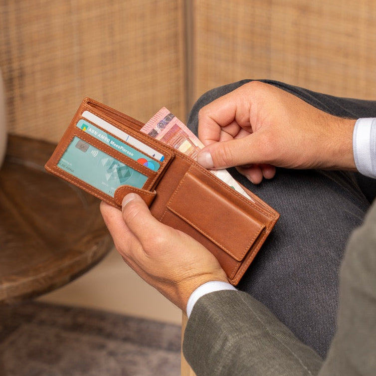 Marvin Full-Grain Leather Wallet رجالي – alternate product view 3