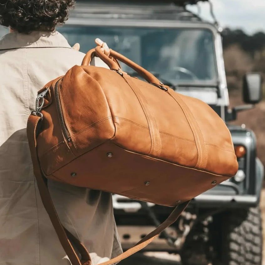 Melbourne Full-Grain Leather Weekender Bag نسائي – alternate product view 2