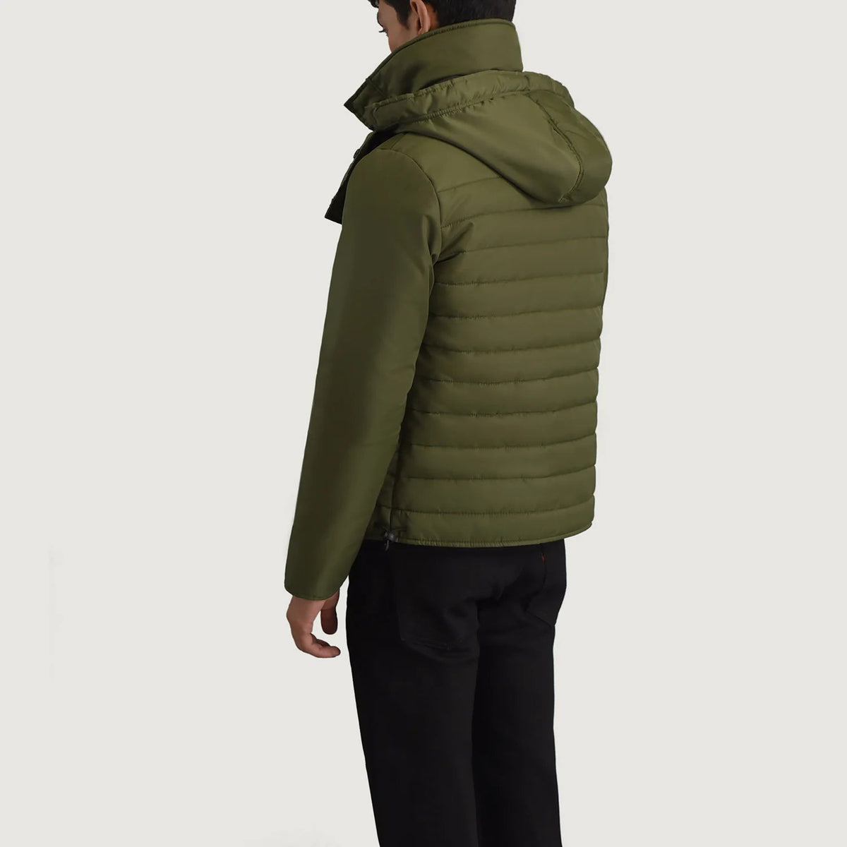 
Green Full-Grain Leather Hooded Jacket - عرض خلفي يوضح تفصيل الأكتاف المتقن والحاشية النظيفة