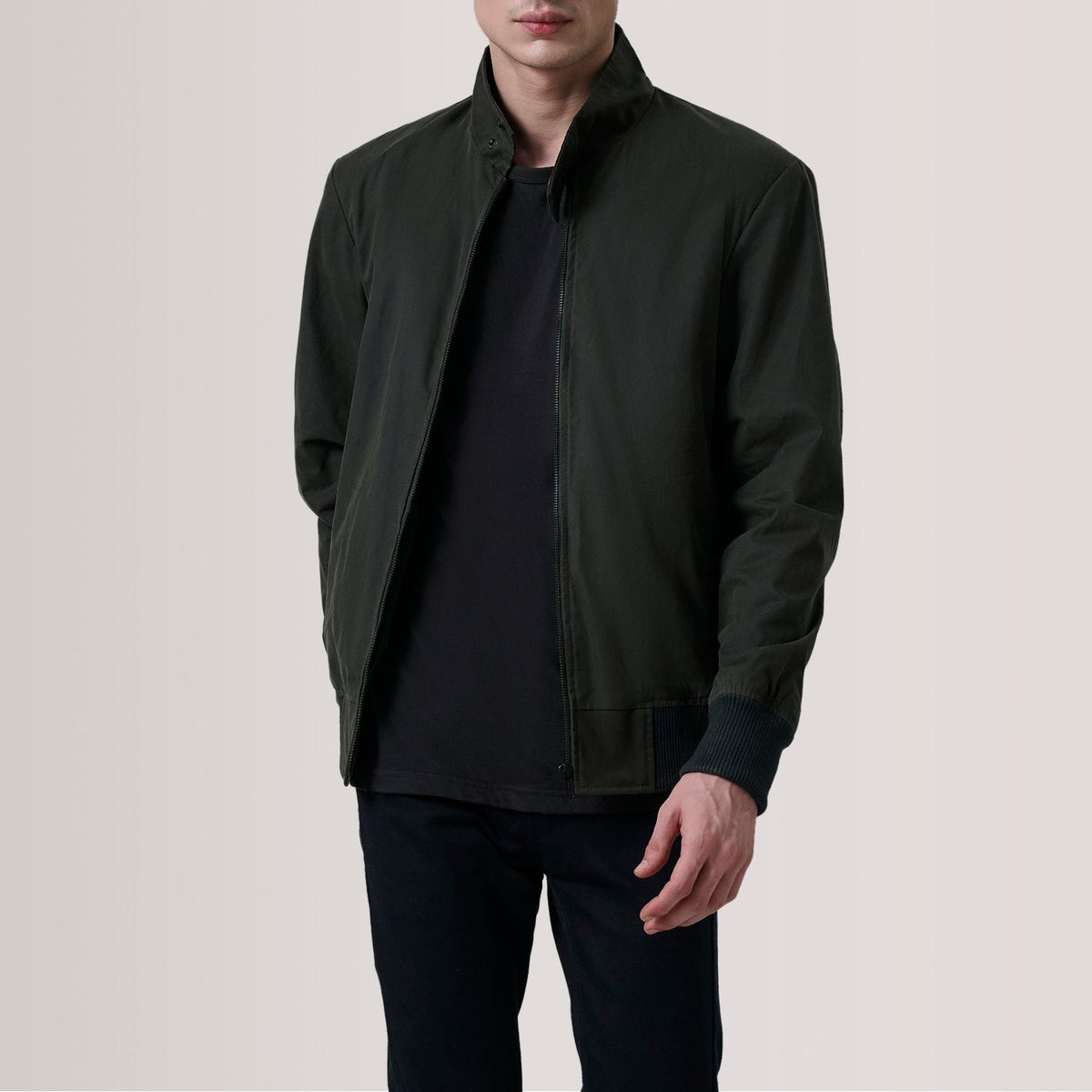Morrison Olive Canvas جاكيت بومبر جلد رجالي For Men in Olive Waxed Cotton Canvas - Front Profile View &amp; Tailored Silhouette | Buy Online