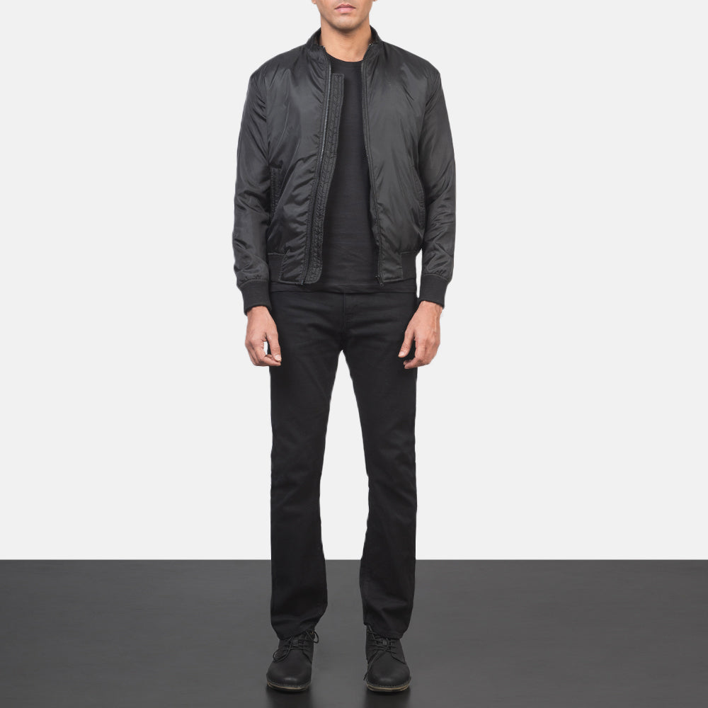 Men's Ramon أسود جاكيت بومبر جلد رجالي - Lateral Side Profile View Showing Sleeve Cut &amp; Athletic Taper Fit