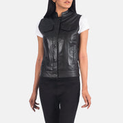 
تفاصيل مقربة of Band & Zipper Hardware on Rayne Moto أسود صديري جلد نسائي