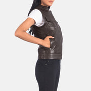 
Brown Sheepskin Leather Biker Jacket - عرض خلفي يوضح تفصيل الأكتاف المتقن والحاشية النظيفة